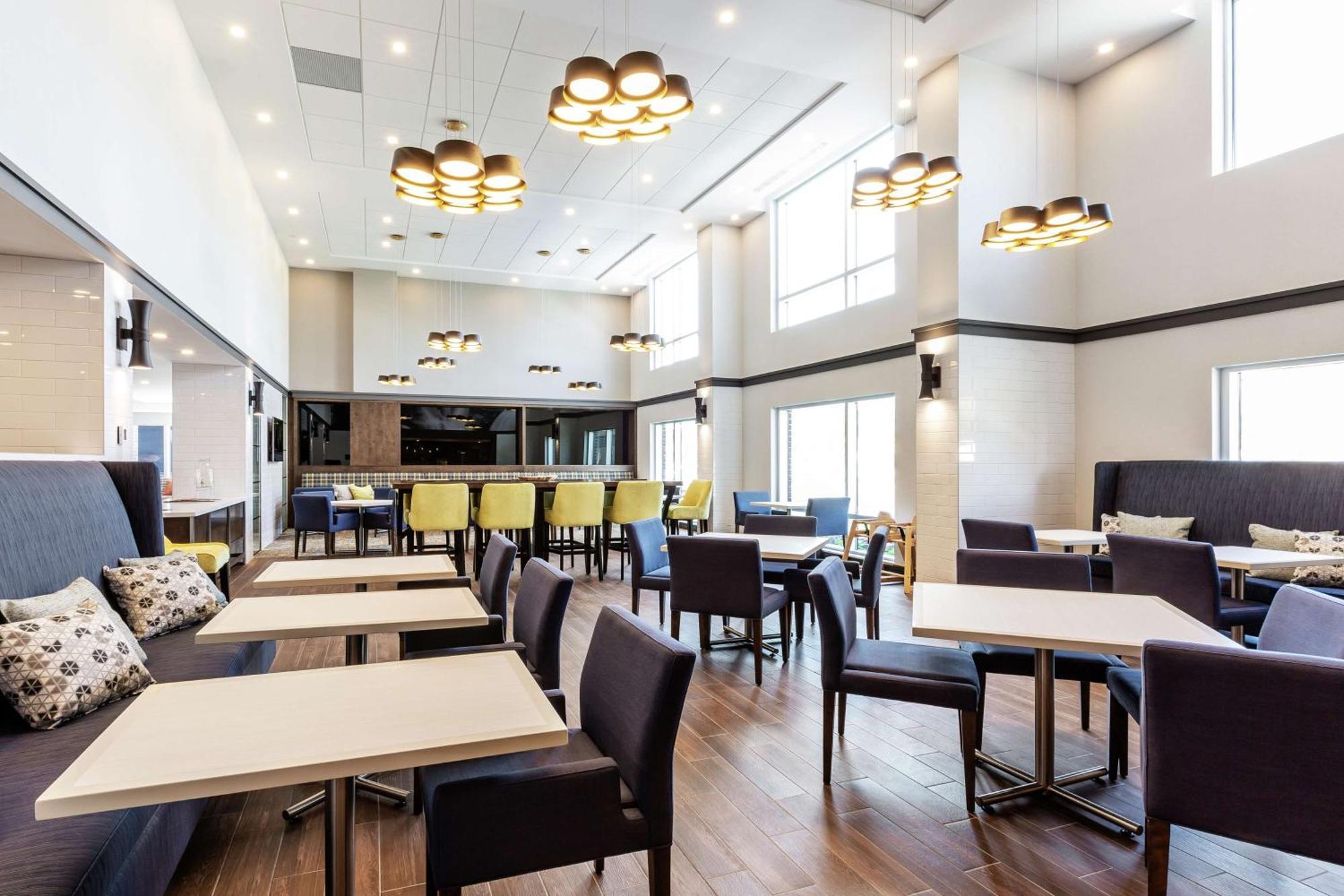 Hampton Inn & Suites By Hilton Quebec - Beauport Ngoại thất bức ảnh