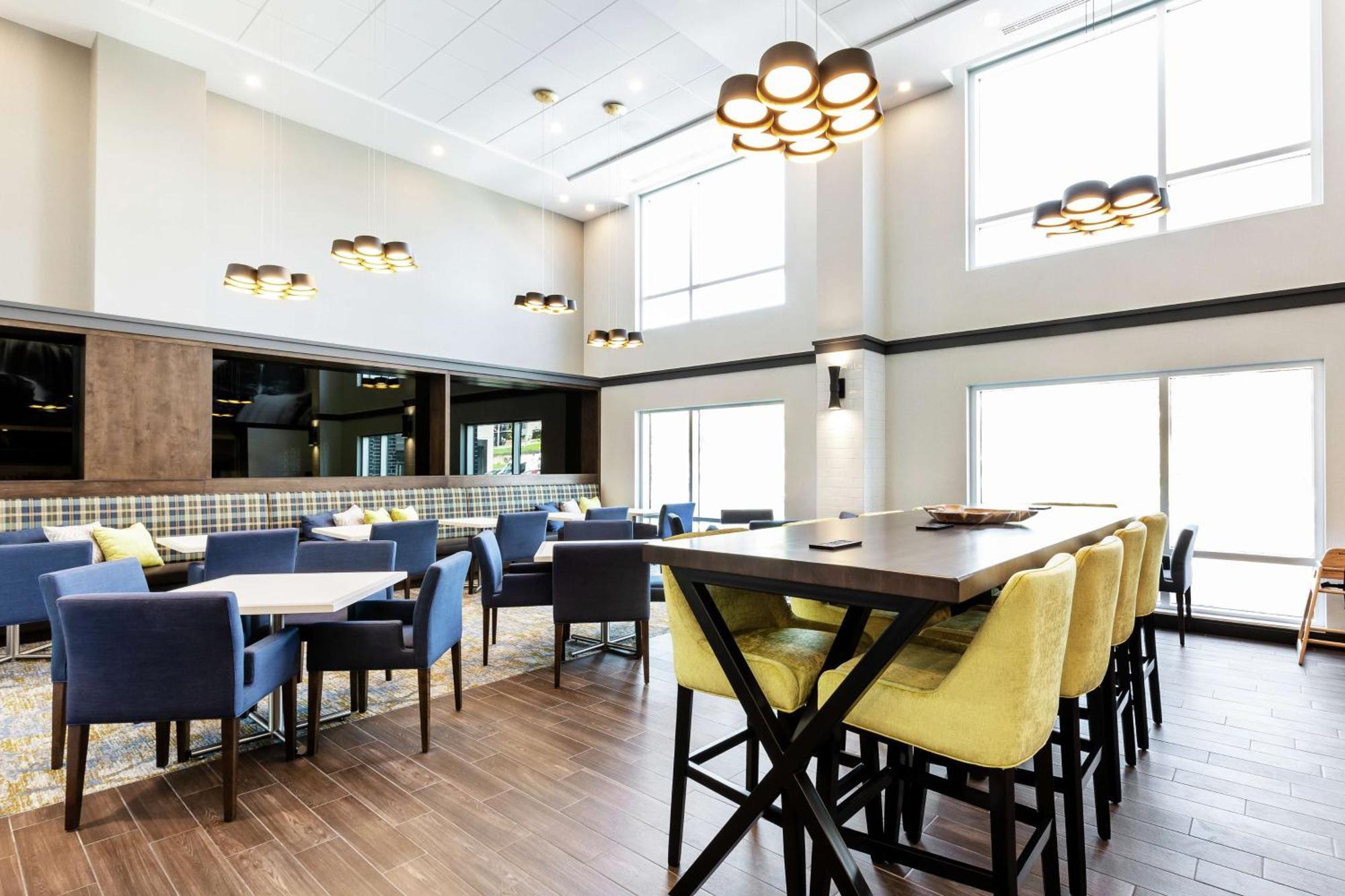 Hampton Inn & Suites By Hilton Quebec - Beauport Ngoại thất bức ảnh